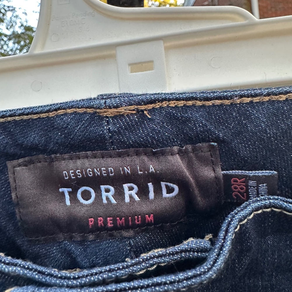 Torrid Premium Jeggings Super Soft Dark Wash High Rise Button Up Plus Size 28R - Picture 7 of 11